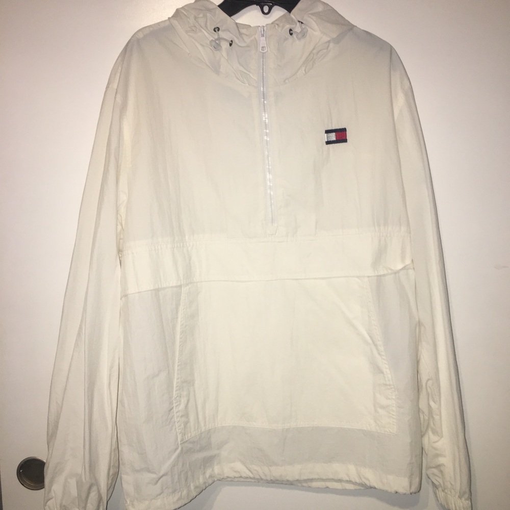 Tommy Hilfiger light windbreaker✨